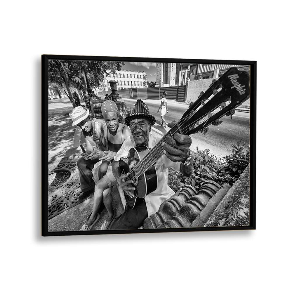 Experience vibrant street life in Havana with our MEMPHIS IN HAVANA, PHOTOGRAPHY PRINTS showcasing rich culture.