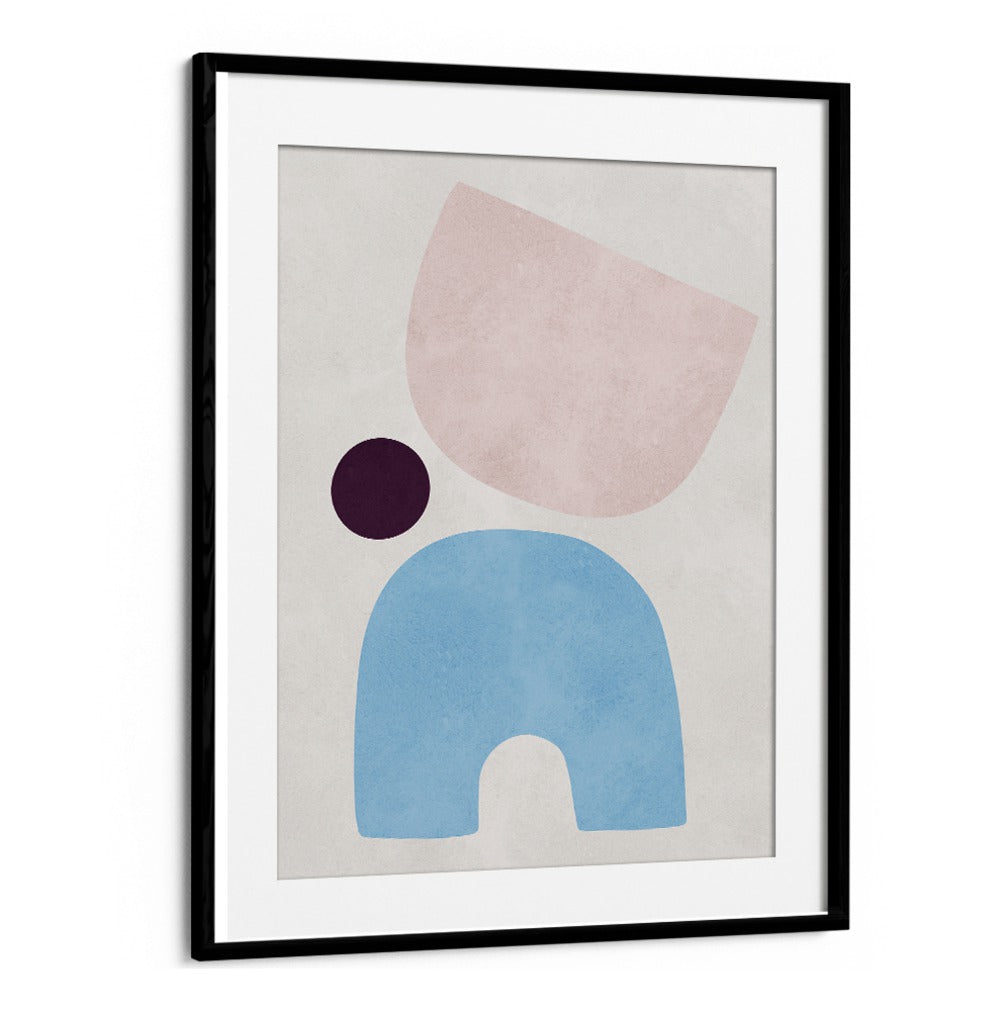 Stylish CURVED SHAPES V, GEOMETRIC ART PRINTS featuring elegant forms, perfect for enhancing any creative space.