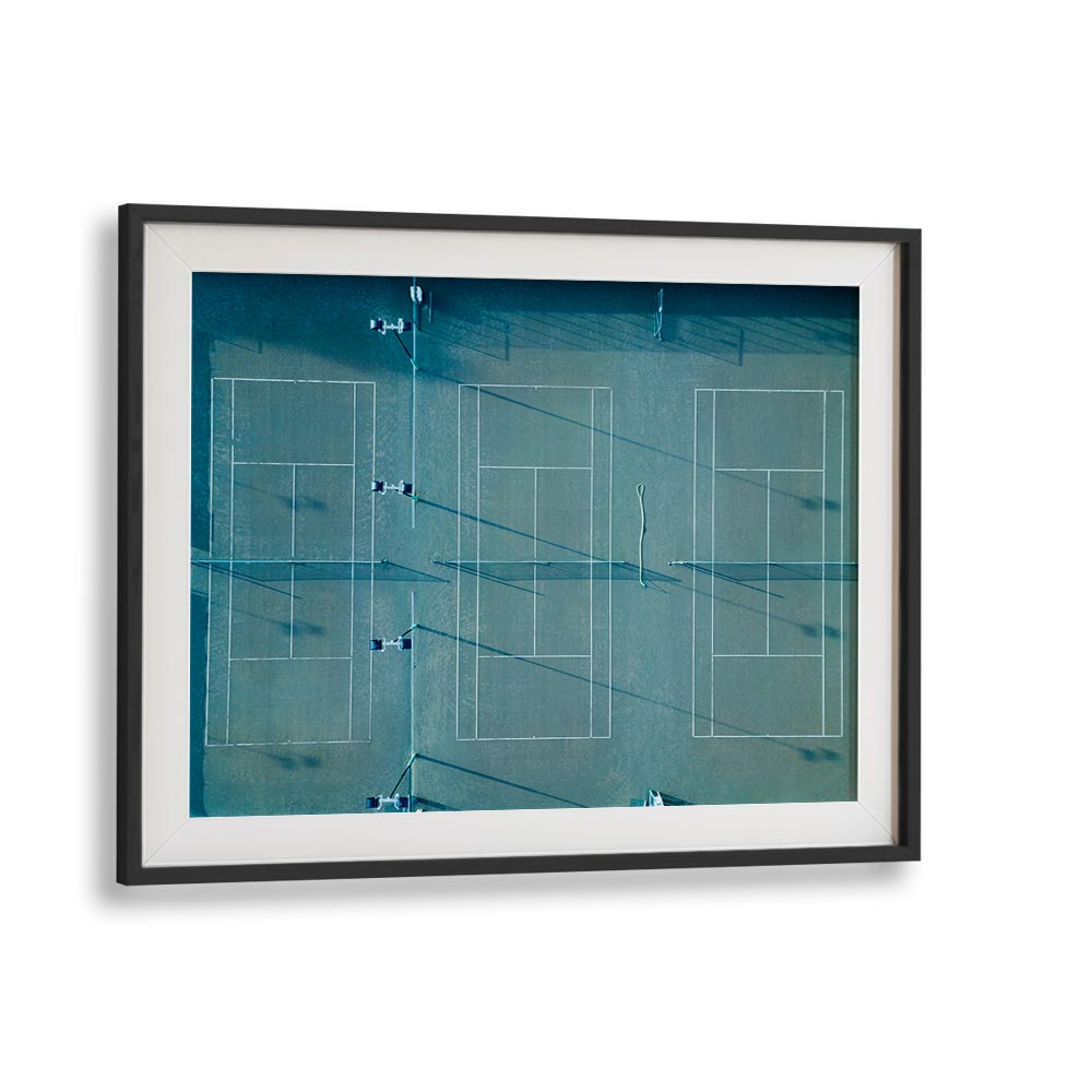 TENNIS COURT GEEN I , PHOTOGRAPHY PRINTS