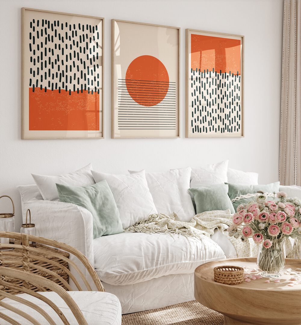 Elevate your decor with the BRIGHT MINIMAL SET, SET OF 3 PAINTINGS featuring vibrant modern artwork.
