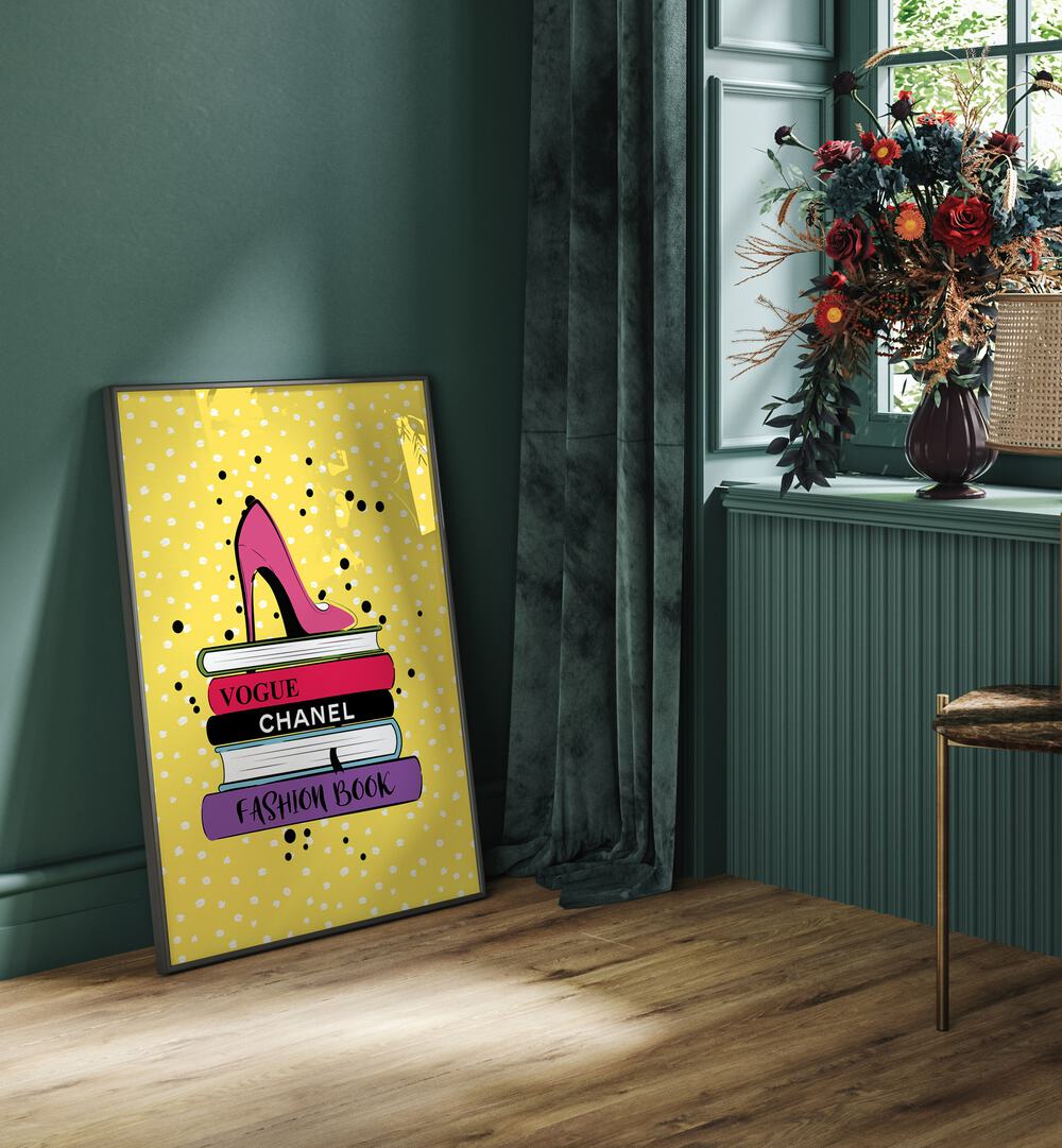 Chic FASHION BOOKS and FASHION POSTERS elevate your space with stylish, vibrant wall décor from Martina.