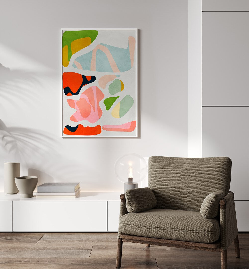 Vibrant MINIMAL CUT OUT, ABSTRACT PAINTINGS by Ana Rut Bre enhance modern spaces with captivating colors and shapes.