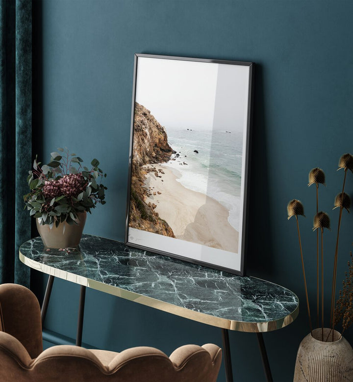 Create an inviting home with the SOLO TRIP GALLERY WALL, showcasing travel art in stunning frames for gallery walls.