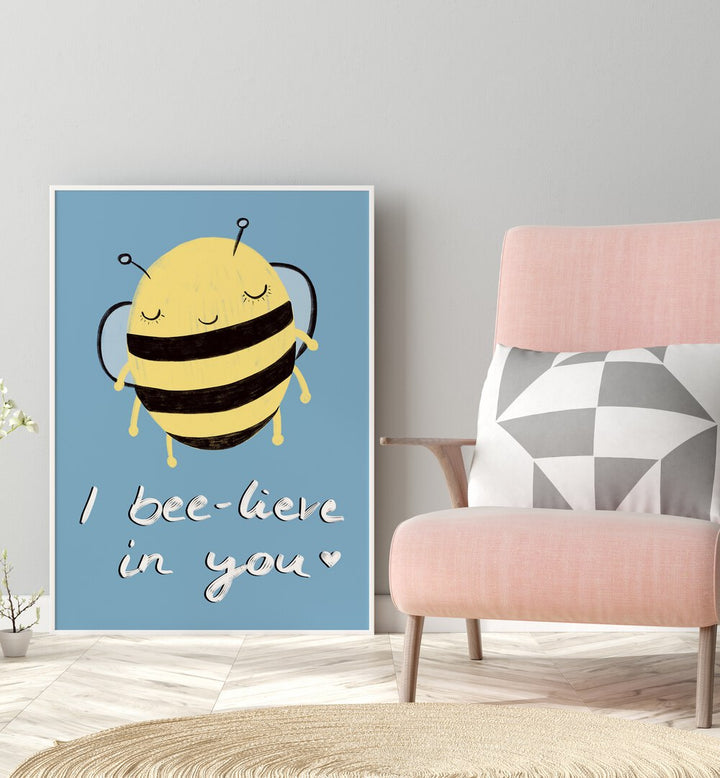 Cheerful bee artwork with "I BEE-LIVE IN YOU, KIDS ROOM PAINTINGS" for inspiring kids' spaces. Perfect for positivity!