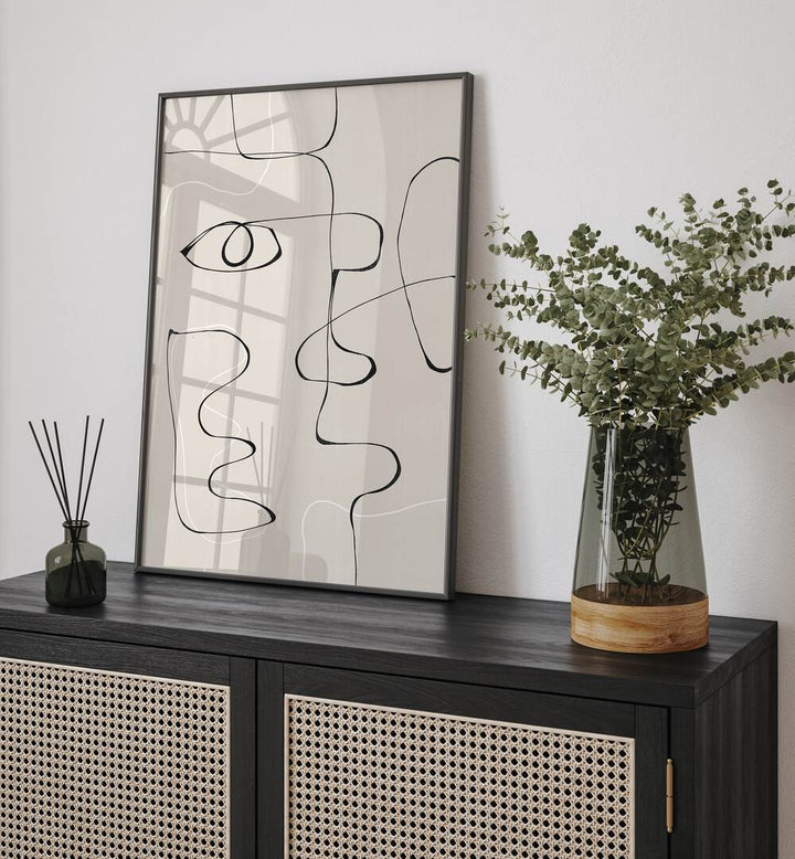 Stylish ABSTRACT FACE NO II, LINE ART PAINTINGS enhance modern decor, adding elegance to any living space.