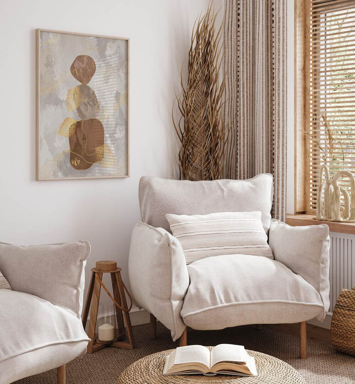 Elevate your décor with GOLDEN ACCENTS, ABSTRACT PAINTINGS, adding elegance to any living space.