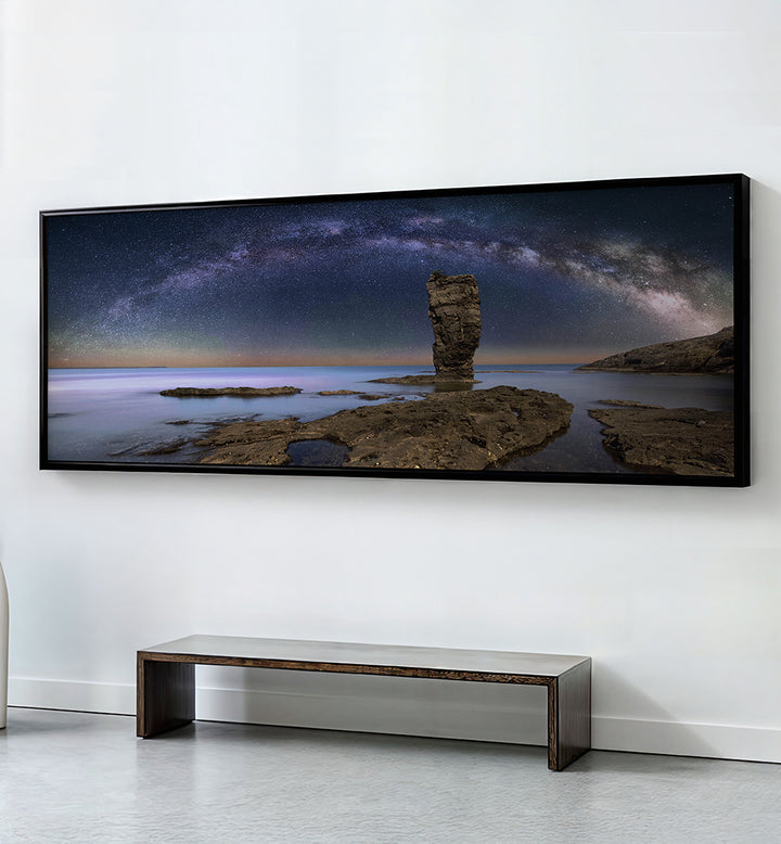 CHINA, DALIAN - THE OBELISK , PANORAMIC ART