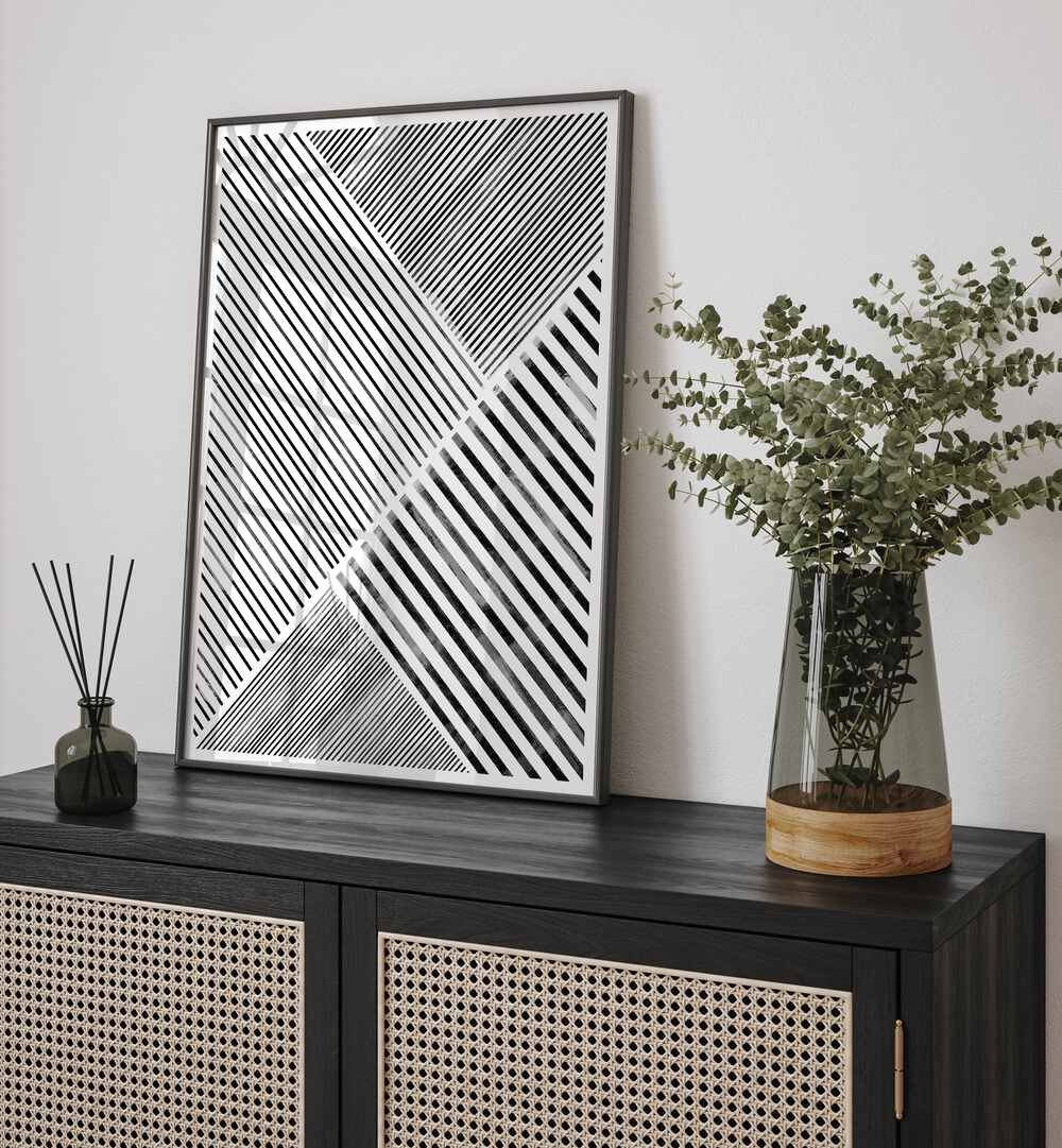 Stylish BLACK AND WHITE LINE ART, GEOMETRIC ART PRINTS enhance your decor with modern elegance and captivating design.