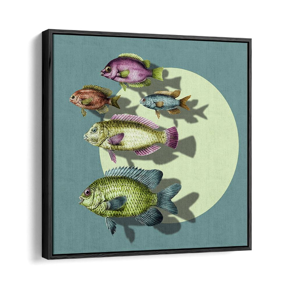 VIBRANT SWIMMING FISH