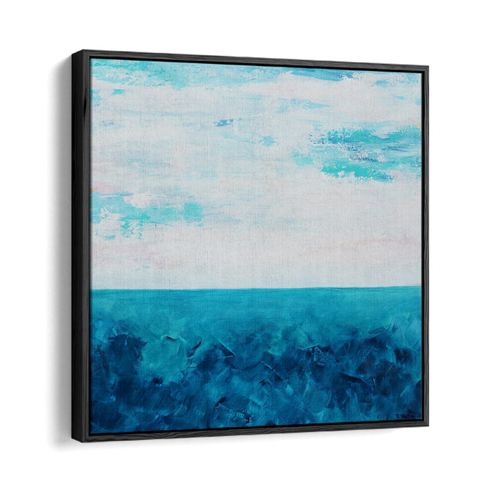 BLUE OCEAN AND A CLOUDY SKY