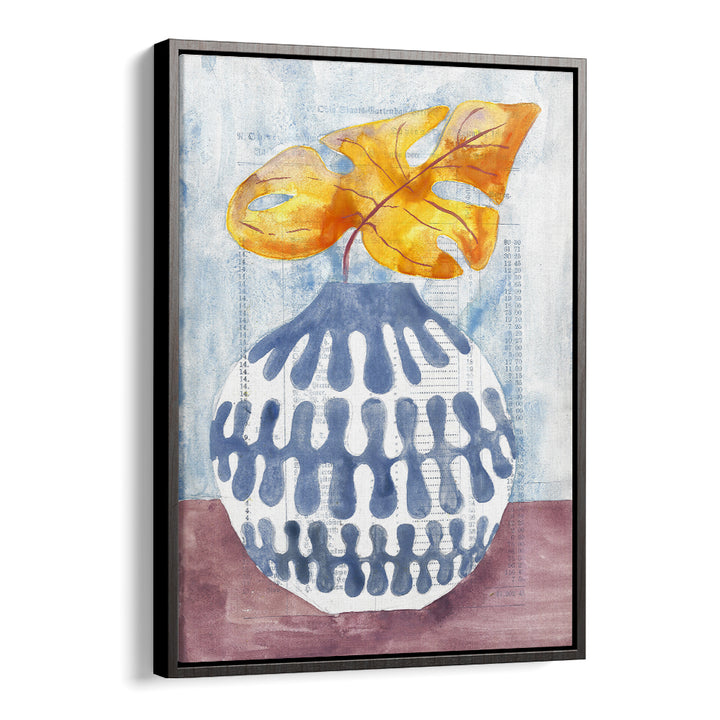 BLUE VASE GOLDEN LEAF