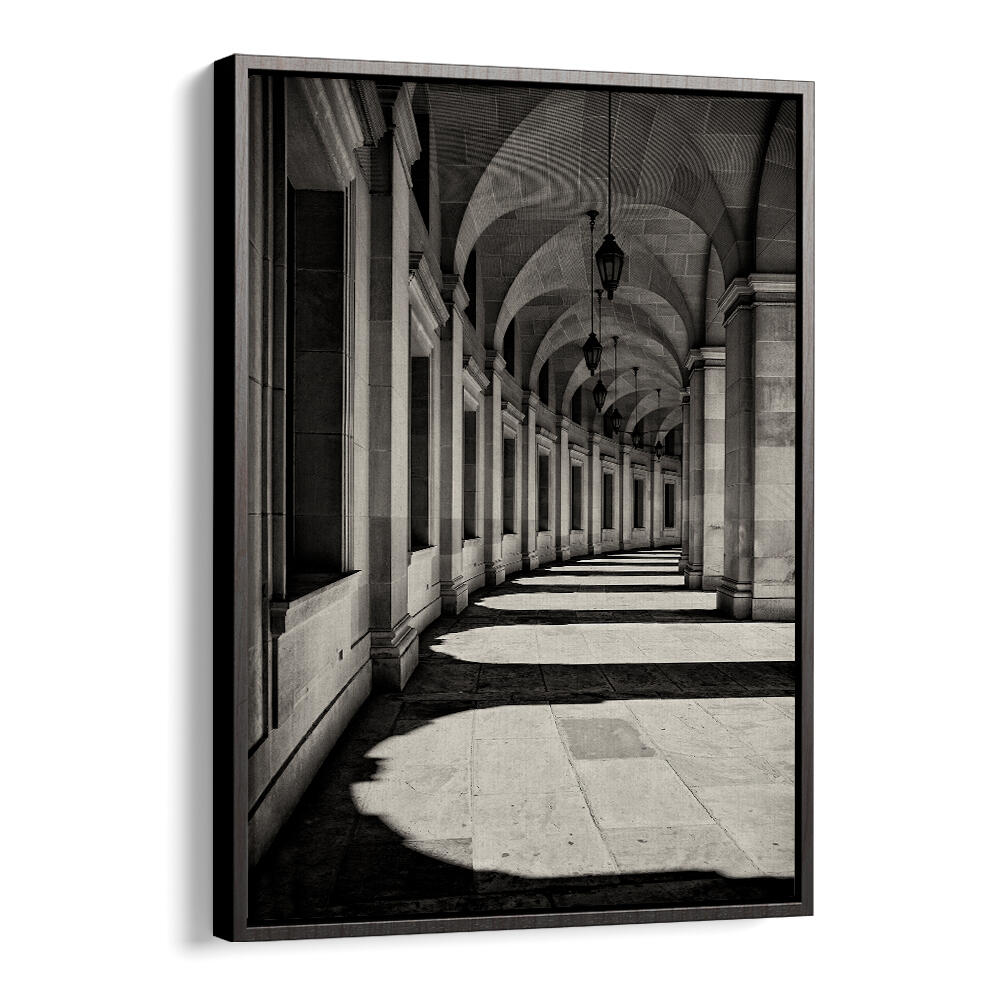 CURVED CORRIDOR