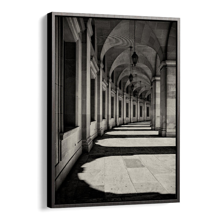 CURVED CORRIDOR