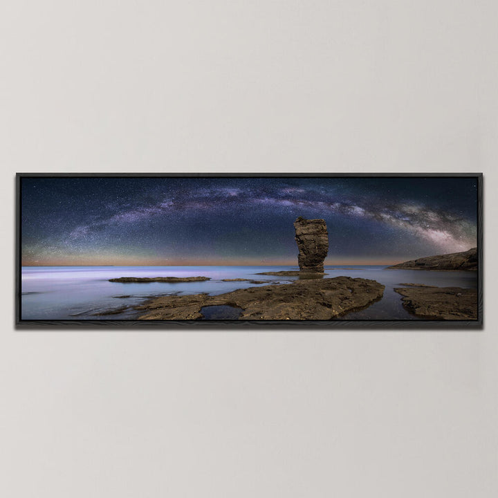 CHINA, DALIAN - THE OBELISK , PANORAMIC ART
