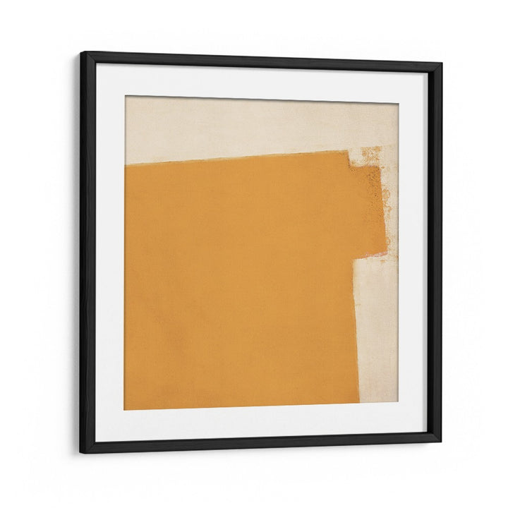 WARM OCHRE COLOR FIELD
