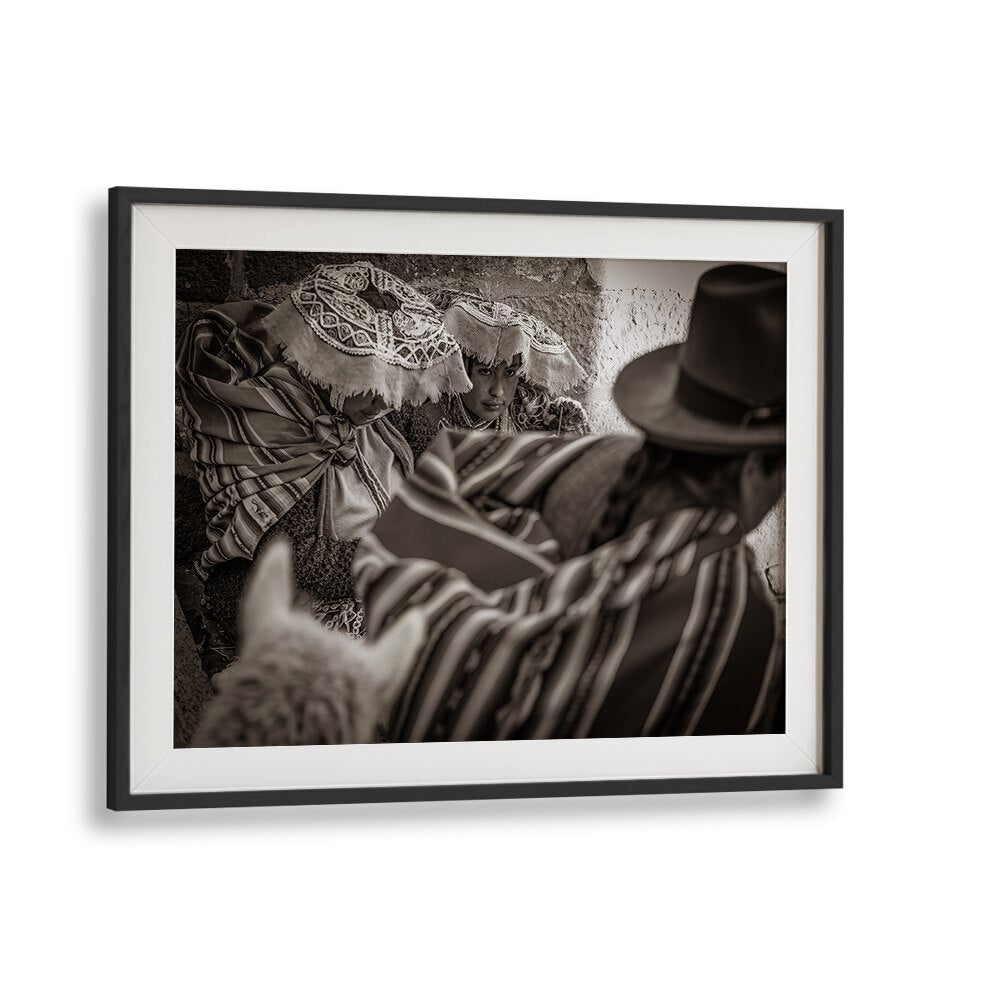 CUSCO STREET IV, PHOTOGRAPHY PRINTS showcase vibrant street life in Cusco, capturing its rich culture and urban beauty.