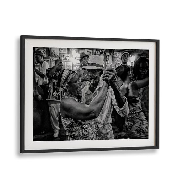 Capturing joyful moments in urban life, discover CASA DE MUSICA, PHOTOGRAPHY PRINTS for vibrant street art.