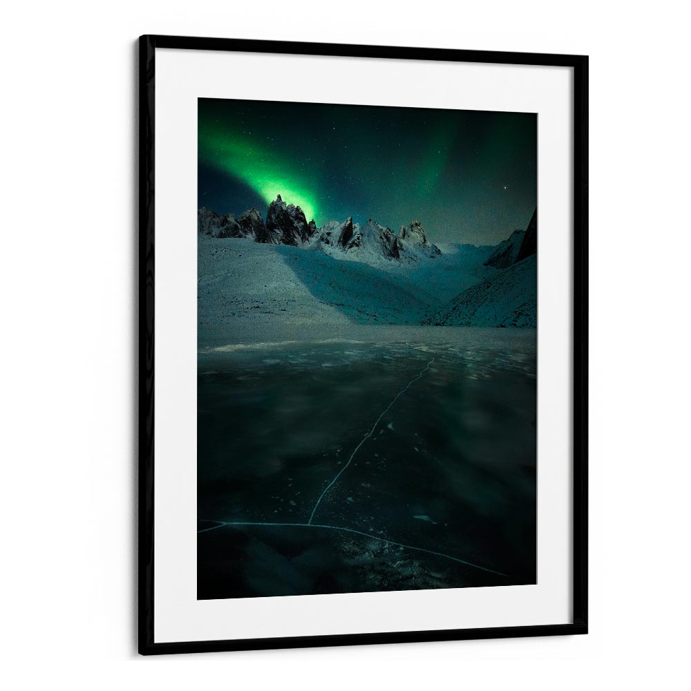 AURORA OVER MOUNT MONOLITH BY YAN ZHANG , LANDSCAPE PHOTO PRINTS