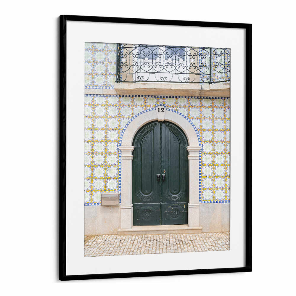 ORNATE DOORWAY , PHOTOGRAPHY PRINTS