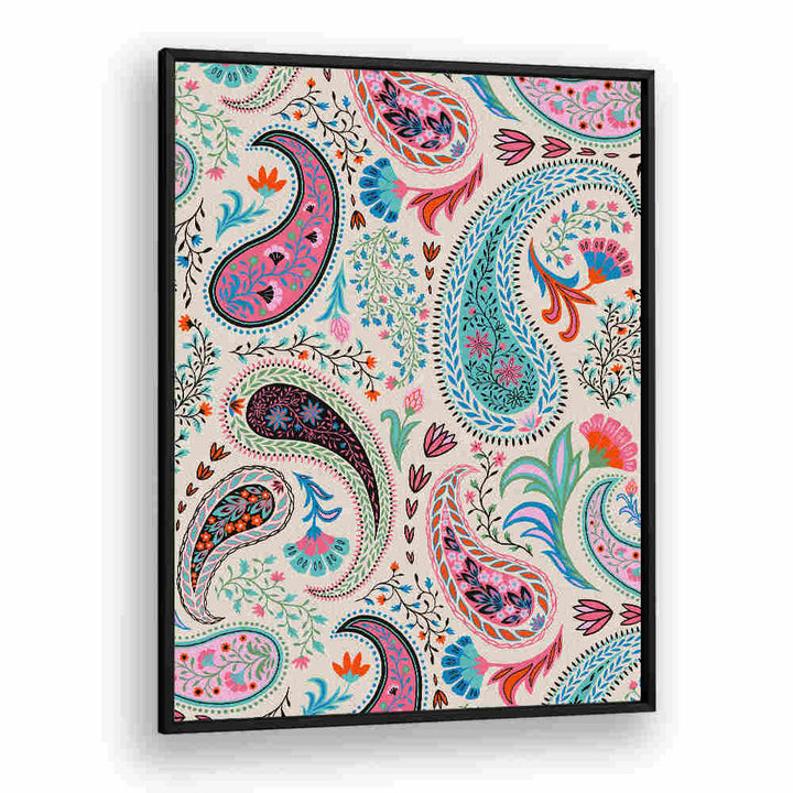 VIBRANT PAISLEY BLOOMS