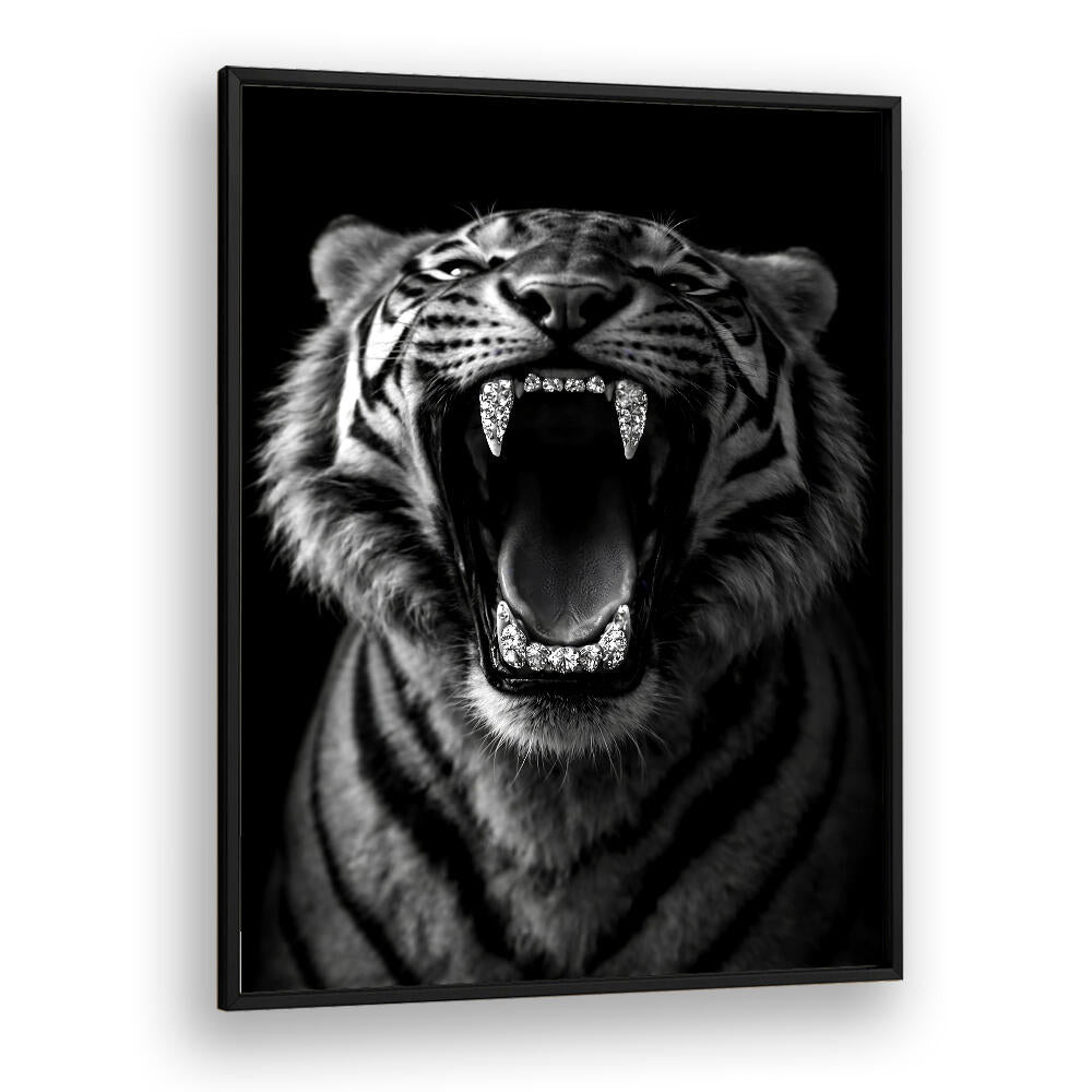 HYPER-REALISTIC TIGER