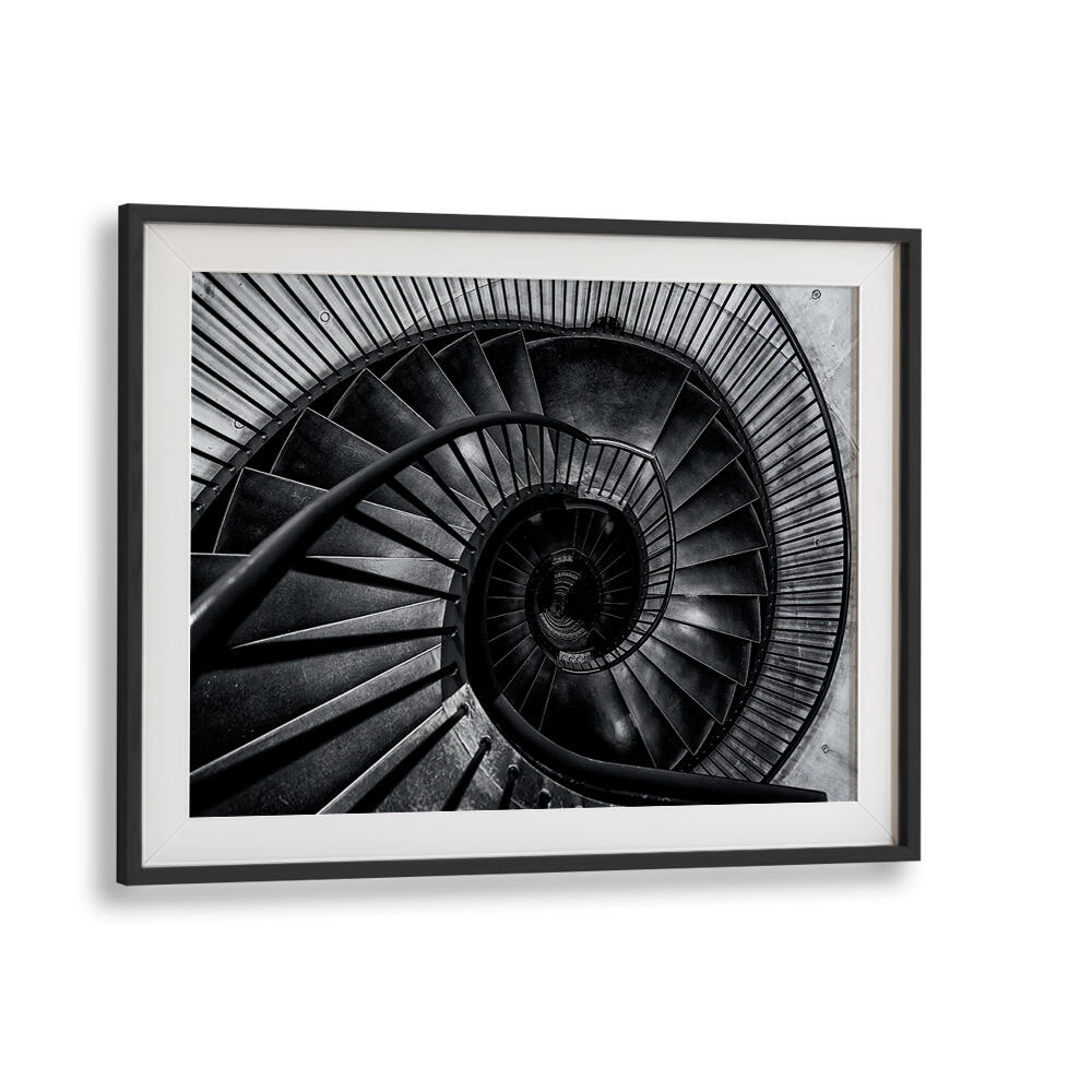 BLACK & WHITE SPIRAL STAIRCASE