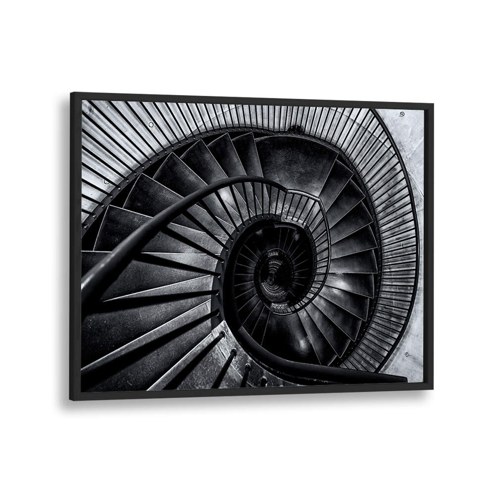 BLACK & WHITE SPIRAL STAIRCASE