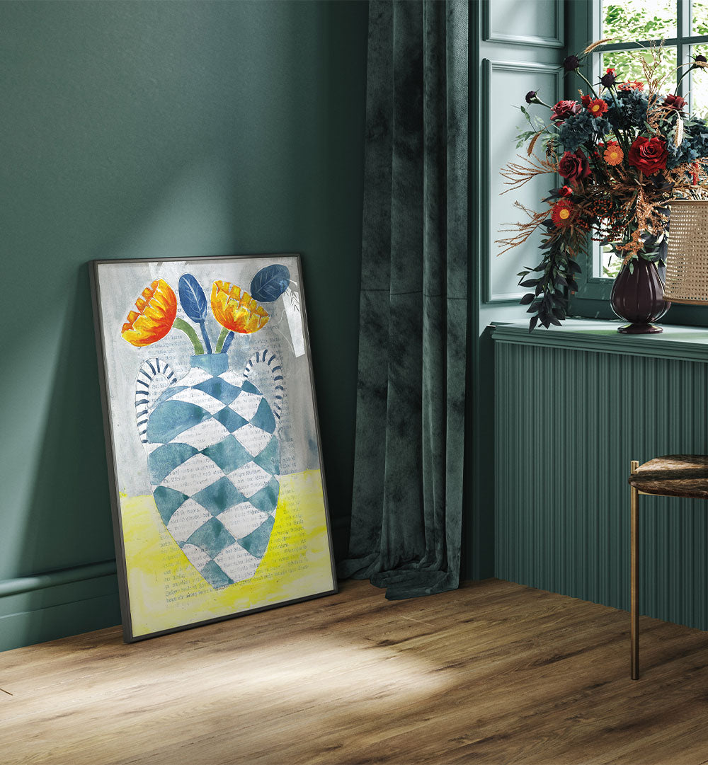 CHECKERED VASE ORANGE FLOWERS
