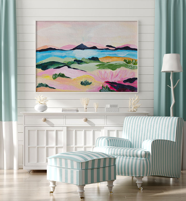 COLORFUL MOUNTAIN LAKE