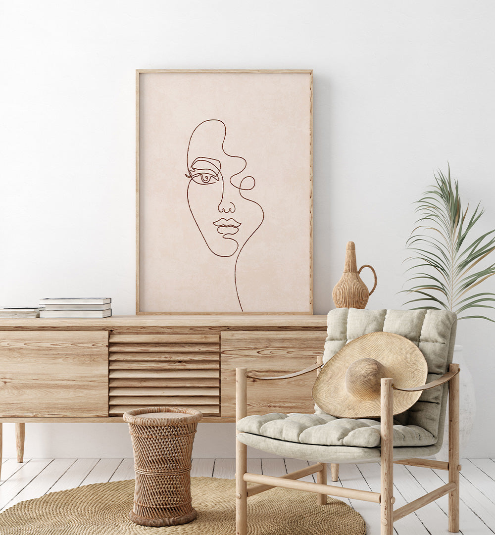 CONTOURED ELEGANCE