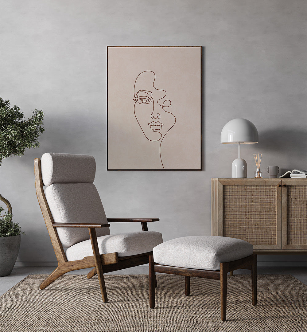 CONTOURED ELEGANCE