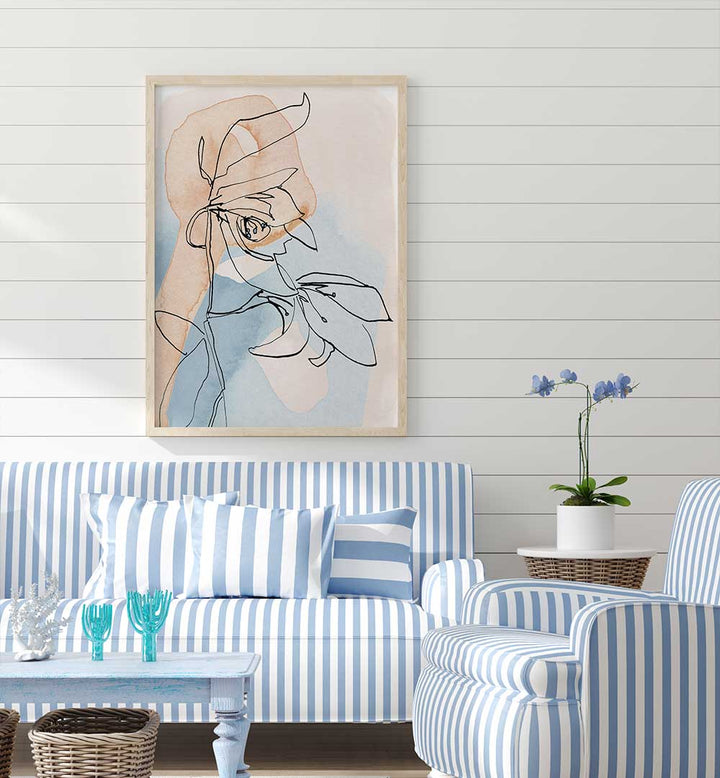 DELICATE LINE BLOOM , ORGANIC FORMS