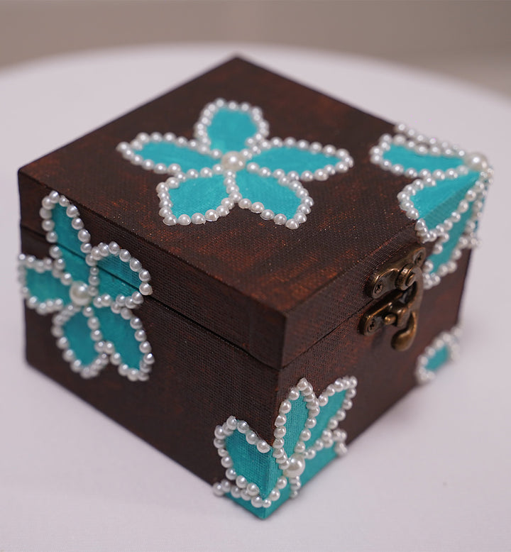 MINI SIGNATURE PEARL BLOOM BOX