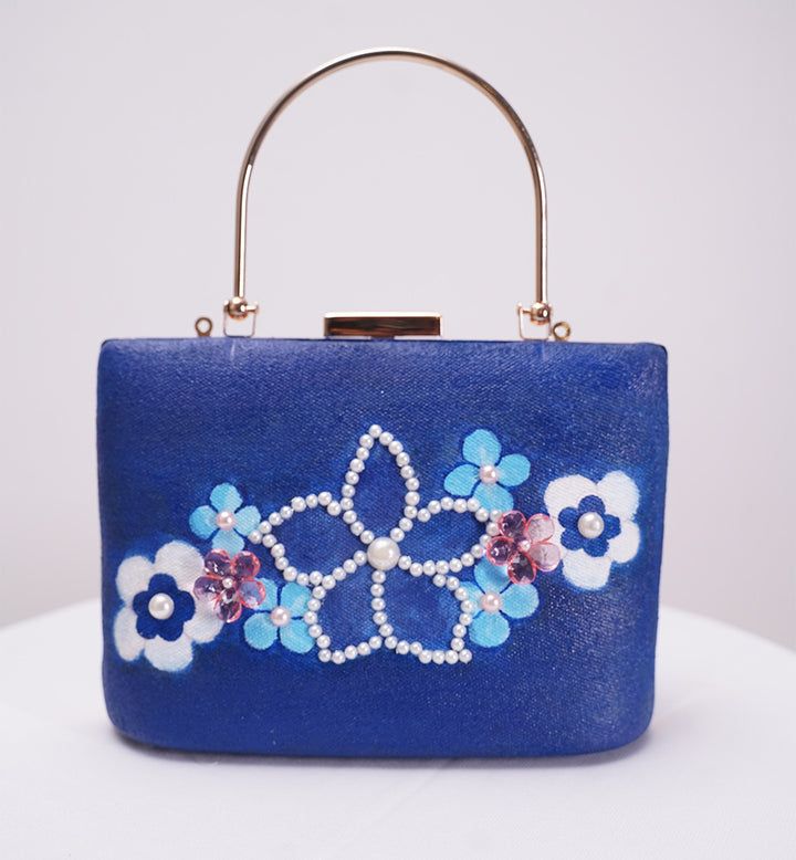 MIDNIGHT PEARL BLOOM CLUTCH