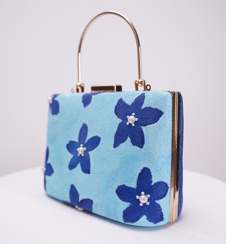 MIDNIGHT PEARL BLOOM CLUTCH