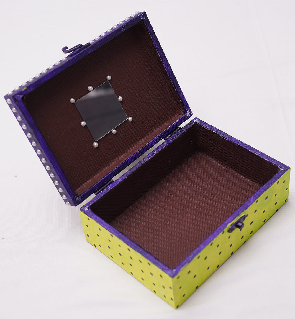 SCULPTED BLOOM MIRROR KEEPSAKE BOX