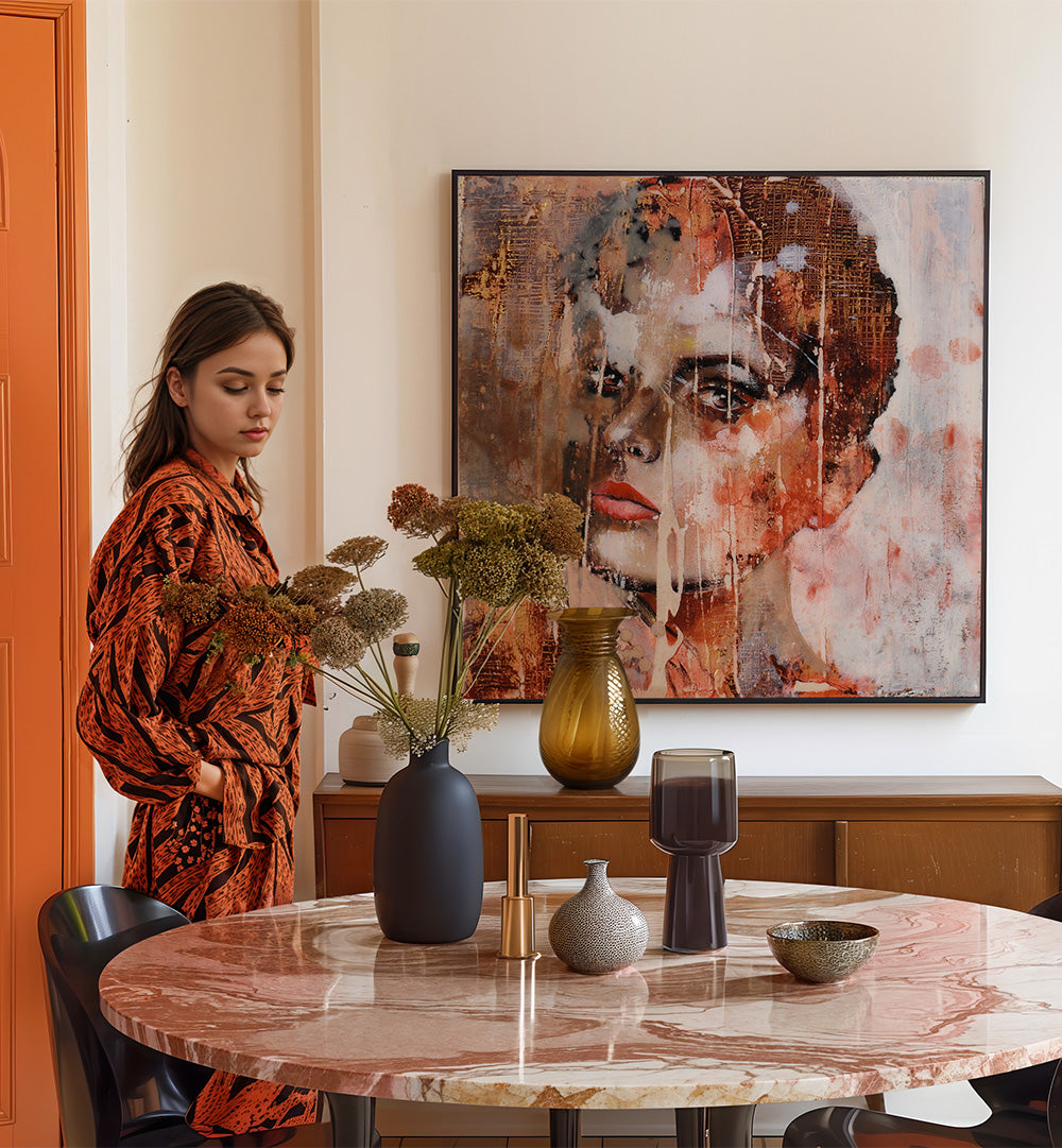 EXPRESSIVE VIBRANT SHADES , PORTRAITS & FIGURATIVE ILLUSTRATIONS