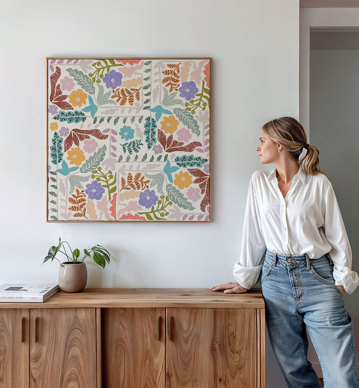 FOLK ART FLORAL PATTERN