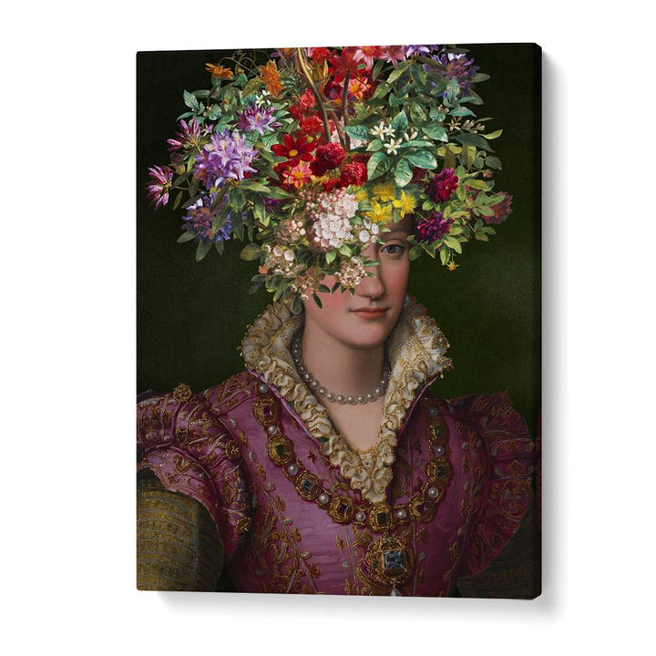 REGAL WOMAN FLORAL CROWN