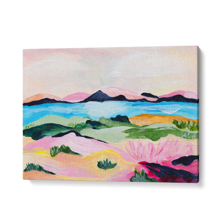 COLORFUL MOUNTAIN LAKE