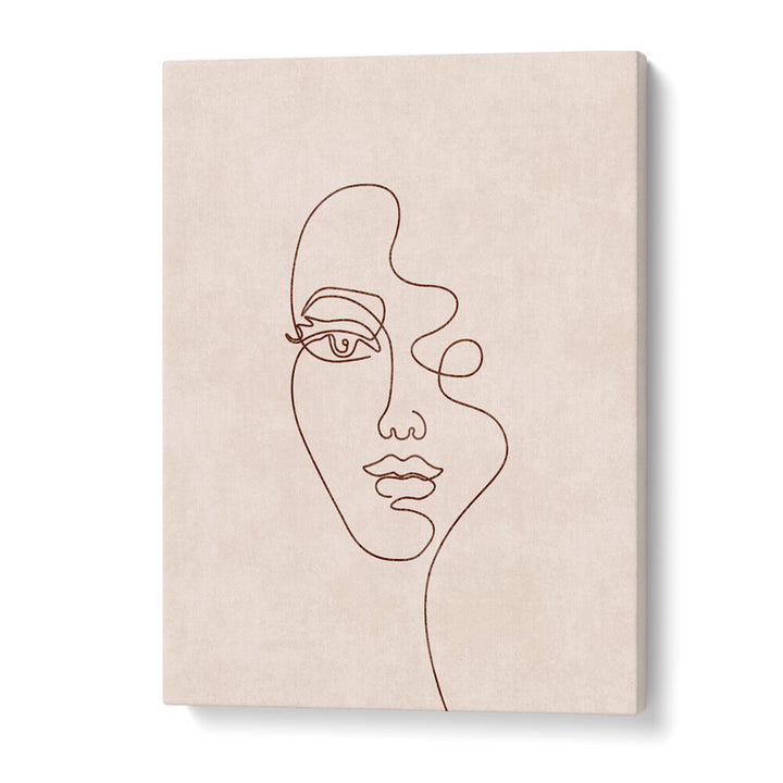 CONTOURED ELEGANCE