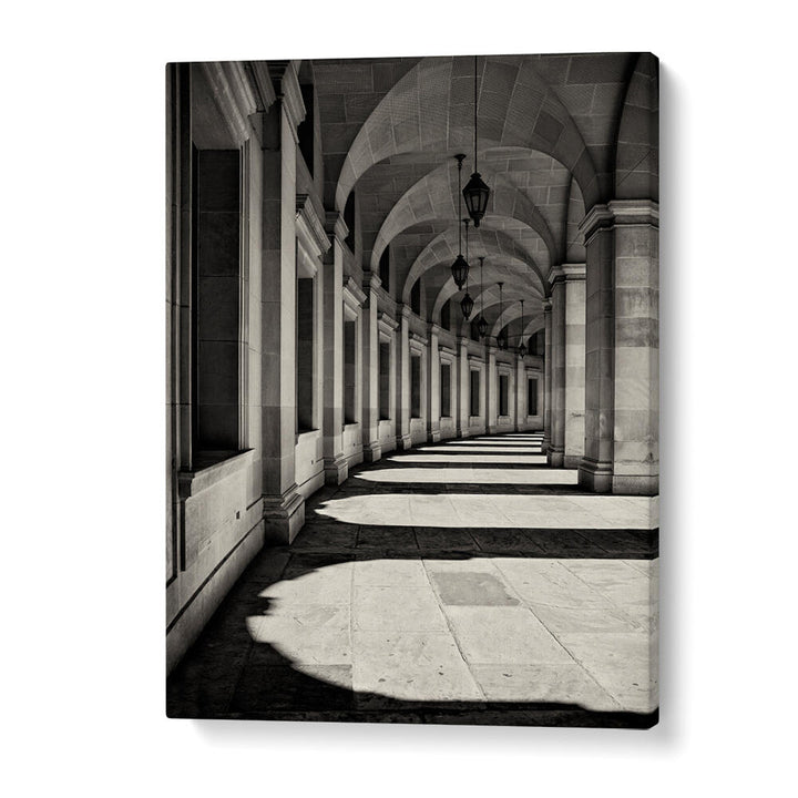 CURVED CORRIDOR