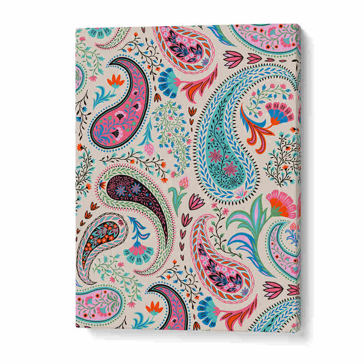 VIBRANT PAISLEY BLOOMS