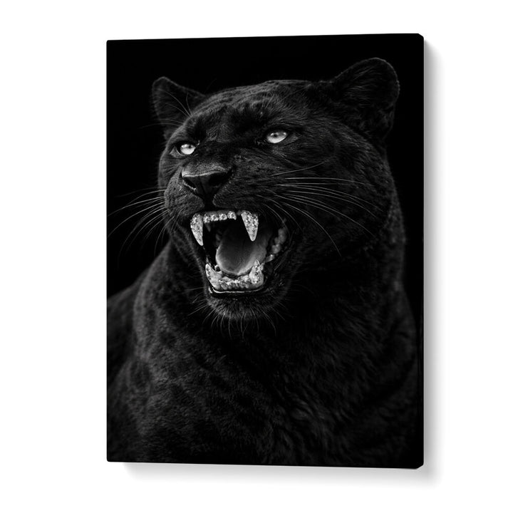HYPER-REALISTIC LEOPARD