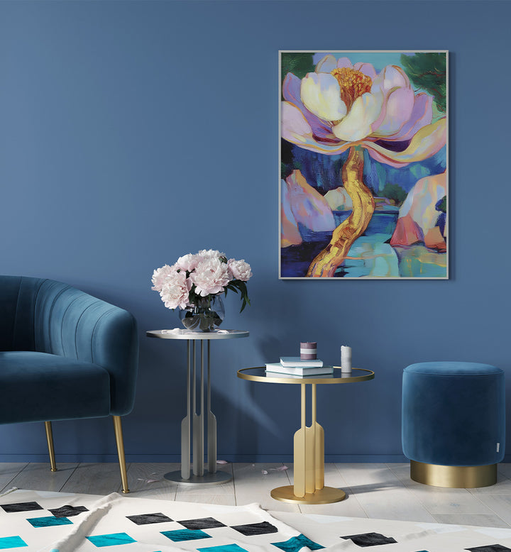 GOLDEN STEM LOTUS