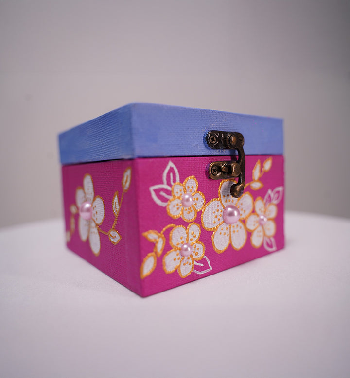 BLUSH PEARL BLOOM MINI BOX