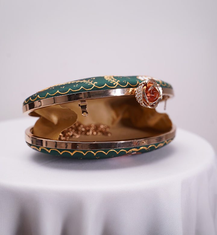 SARASWATHI HERITAGE CLUTCH