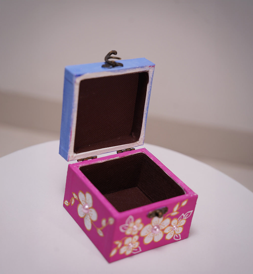 BLUSH PEARL BLOOM MINI BOX