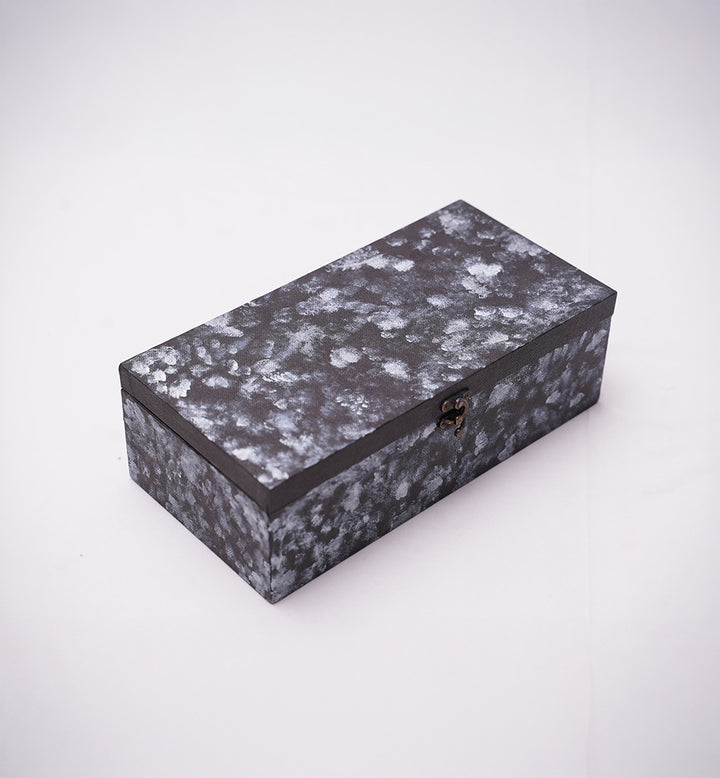 MONOCHROME MIST KEEPSAKE BOX