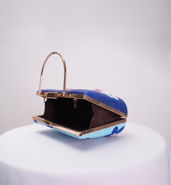 MIDNIGHT PEARL BLOOM CLUTCH